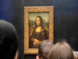 Louvre Museum Skip-the-Line Tickets with Direct Hosted Access to Mona Lisa Painting